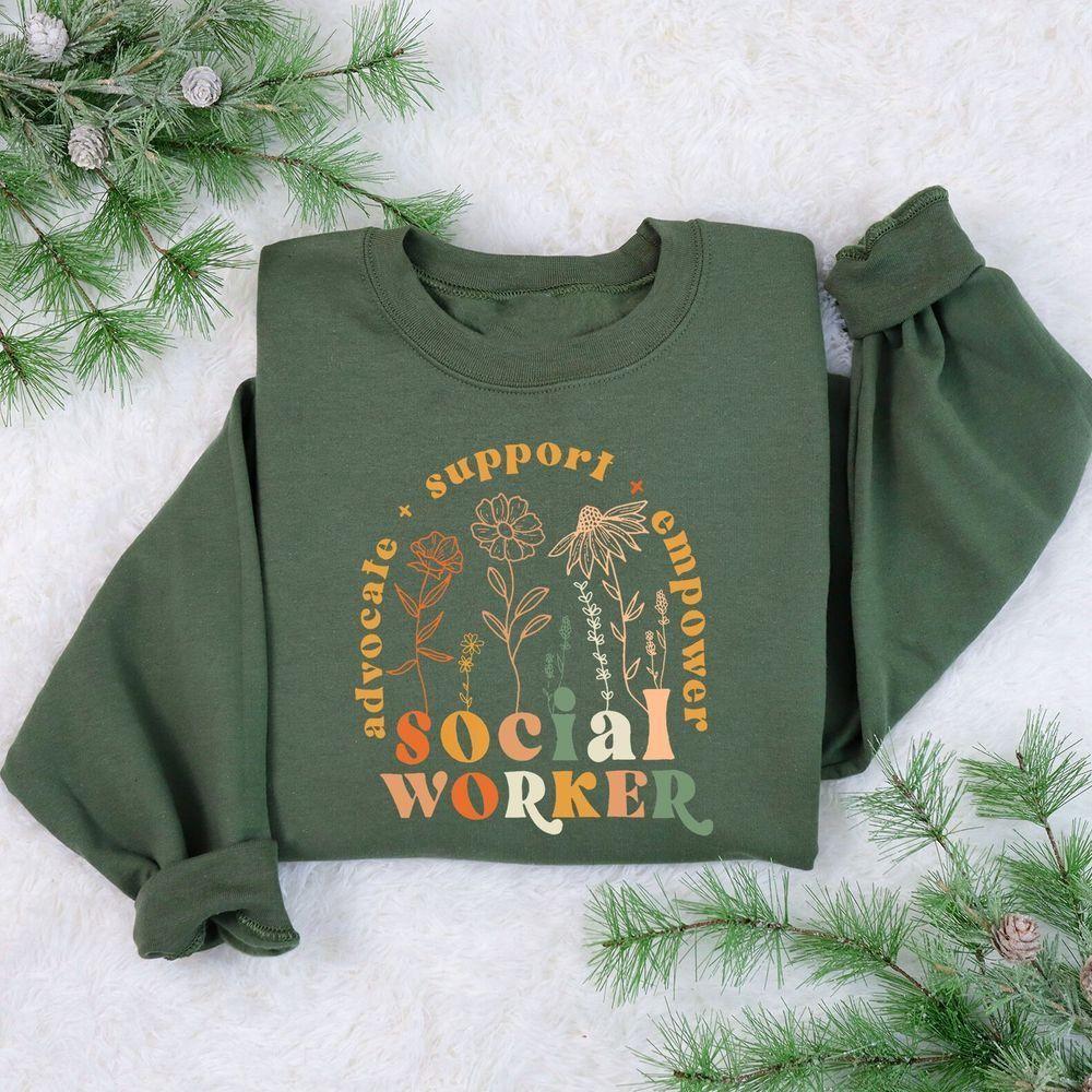 Retro Social Worker Vuitino Apparel